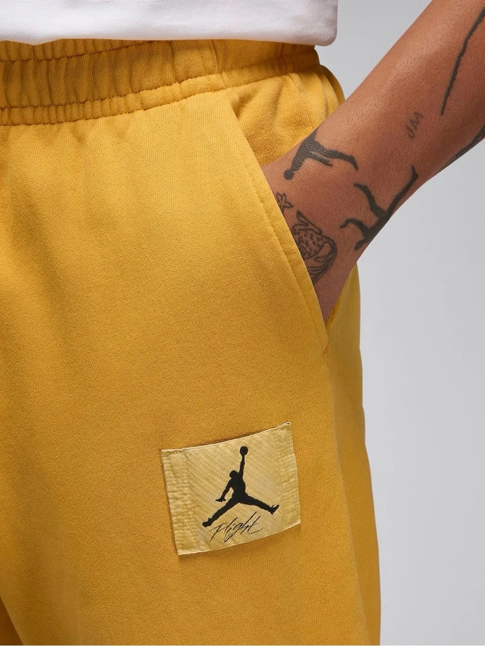 Jordan Men’s Yellow Drawstring Fleece Joggers